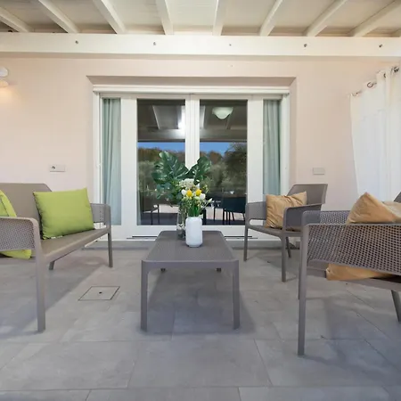 Casa Il Gelsomino With Swimming Pool Apartamento